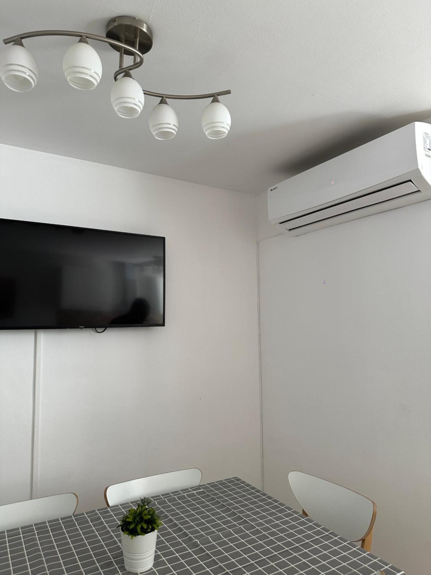 Modern And Bright 5 Bedroom Apartment Del Prado Gandía Exterior photo